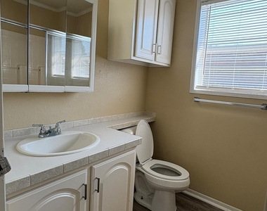 10002 Sugarvine Lane - Photo Thumbnail 8