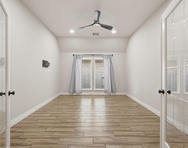 29203 Erica Lee Court - Photo Thumbnail 11