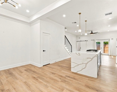 4217 Hare Street - Photo Thumbnail 6