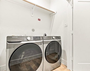 4217 Hare Street - Photo Thumbnail 23