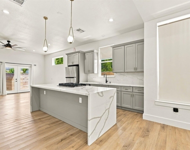 4217 Hare Street - Photo Thumbnail 8
