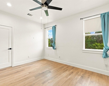 4217 Hare Street - Photo Thumbnail 18