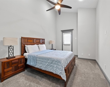11280 Braes Forest Drive - Photo Thumbnail 32