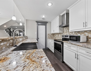 11280 Braes Forest Drive - Photo Thumbnail 18