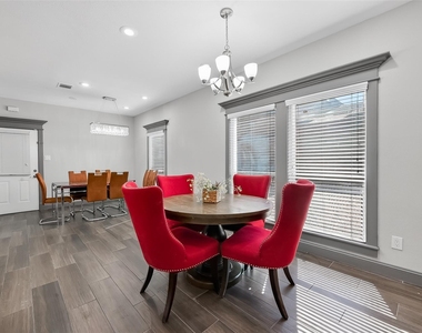11280 Braes Forest Drive - Photo Thumbnail 13