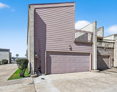 11280 Braes Forest Drive - Photo Thumbnail 42