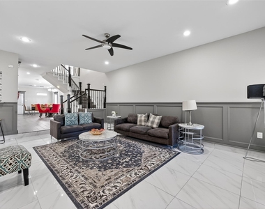 11280 Braes Forest Drive - Photo Thumbnail 6