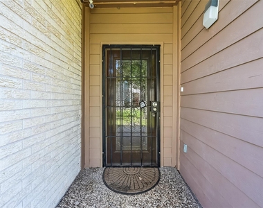 11280 Braes Forest Drive - Photo Thumbnail 1