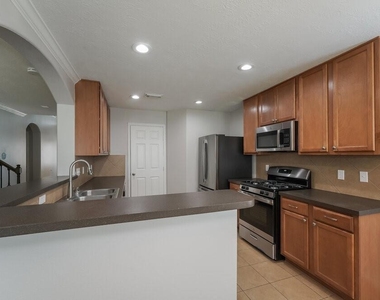 2614 Elder Park Court - Photo Thumbnail 7
