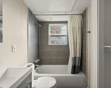 2803 Cleburne Street - Photo Thumbnail 3