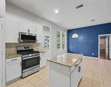 7023 Durango Creek Drive - Photo Thumbnail 10