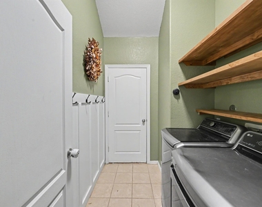 7023 Durango Creek Drive - Photo Thumbnail 19