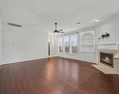 7023 Durango Creek Drive - Photo Thumbnail 8