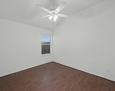 7023 Durango Creek Drive - Photo Thumbnail 20