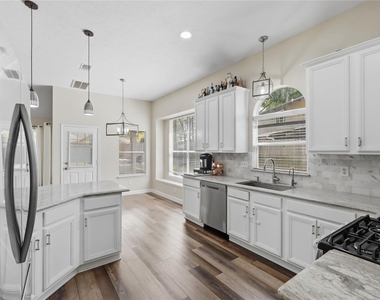 28826 Forest Hill Drive - Photo Thumbnail 15