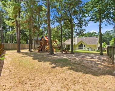 28826 Forest Hill Drive - Photo Thumbnail 34