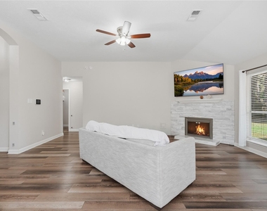 28826 Forest Hill Drive - Photo Thumbnail 6