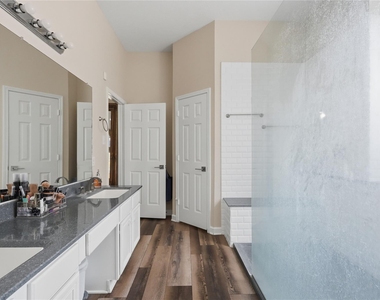 28826 Forest Hill Drive - Photo Thumbnail 23