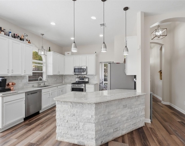 28826 Forest Hill Drive - Photo Thumbnail 13