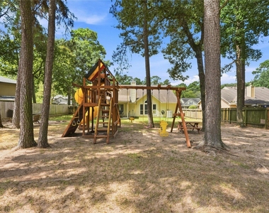 28826 Forest Hill Drive - Photo Thumbnail 35