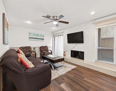 3684 Ocee Street - Photo Thumbnail 4