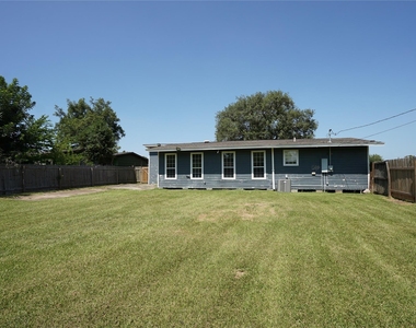 306 Center Way Street - Photo Thumbnail 17