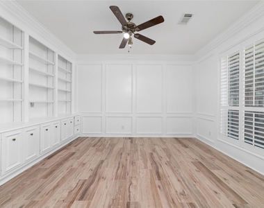 5406 Kings Ransom Court - Photo Thumbnail 9