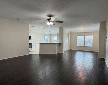 2131 Pickwick Pines Drive - Photo Thumbnail 4