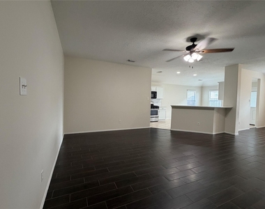 2131 Pickwick Pines Drive - Photo Thumbnail 5