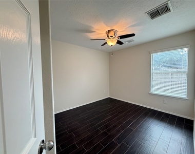 2131 Pickwick Pines Drive - Photo Thumbnail 17