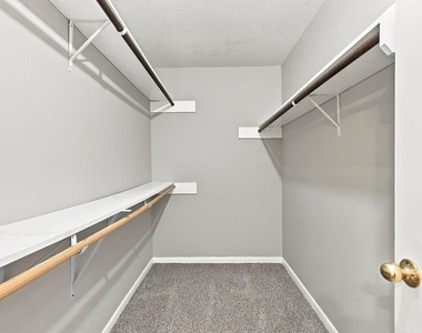 15706 Cavendish Drive - Photo Thumbnail 32