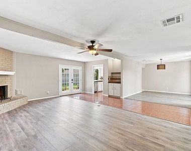 15706 Cavendish Drive - Photo Thumbnail 14