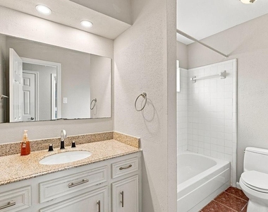 15706 Cavendish Drive - Photo Thumbnail 38