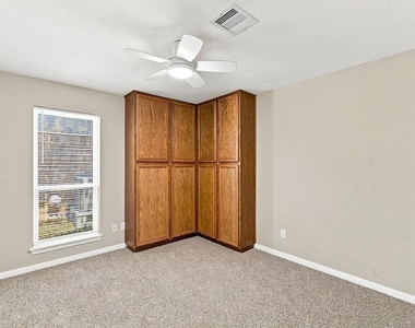 15706 Cavendish Drive - Photo Thumbnail 43