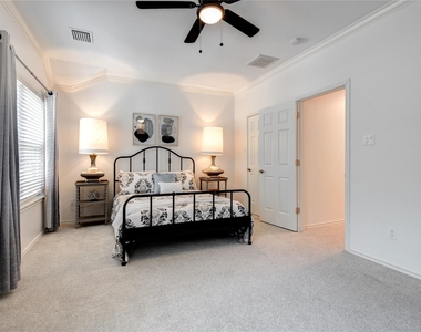 35 N Walden Elms Circle - Photo Thumbnail 13