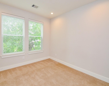 5903 Val Verde Street - Photo Thumbnail 21
