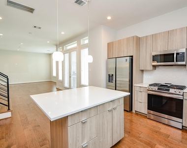 5903 Val Verde Street - Photo Thumbnail 6