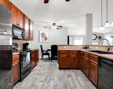 15767 Cotton Tail Lane - Photo Thumbnail 8