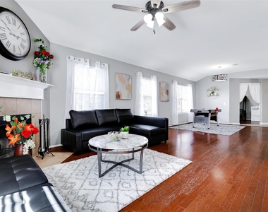 15767 Cotton Tail Lane - Photo Thumbnail 5