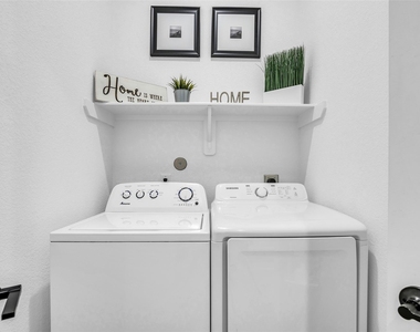 13520 Leeward Edge Drive - Photo Thumbnail 10