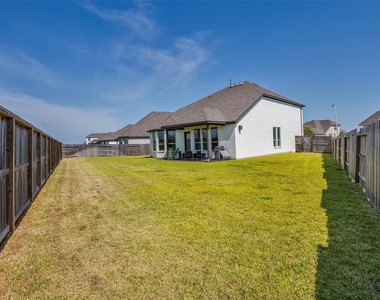 13520 Leeward Edge Drive - Photo Thumbnail 21