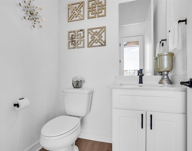 13520 Leeward Edge Drive - Photo Thumbnail 5