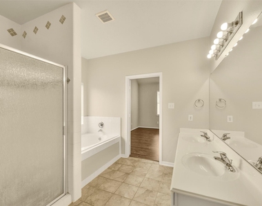 5002 Creekside Avenue - Photo Thumbnail 15