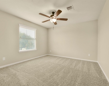 5002 Creekside Avenue - Photo Thumbnail 27