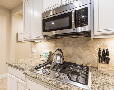 6602 Sterling Shores Lane - Photo Thumbnail 11