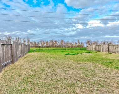 6602 Sterling Shores Lane - Photo Thumbnail 22