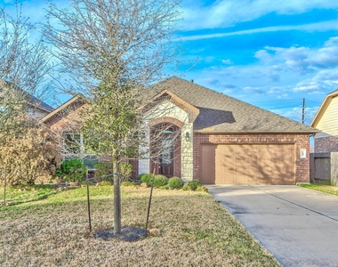 6602 Sterling Shores Lane - Photo Thumbnail 2