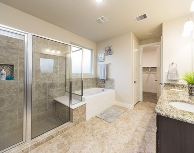 6602 Sterling Shores Lane - Photo Thumbnail 15