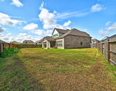 6211 Shore Ridge Court - Photo Thumbnail 36