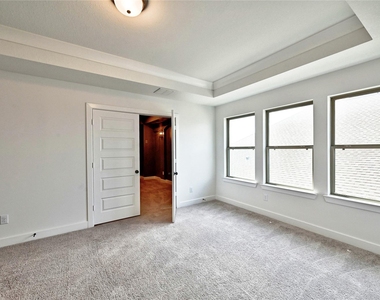 6211 Shore Ridge Court - Photo Thumbnail 27